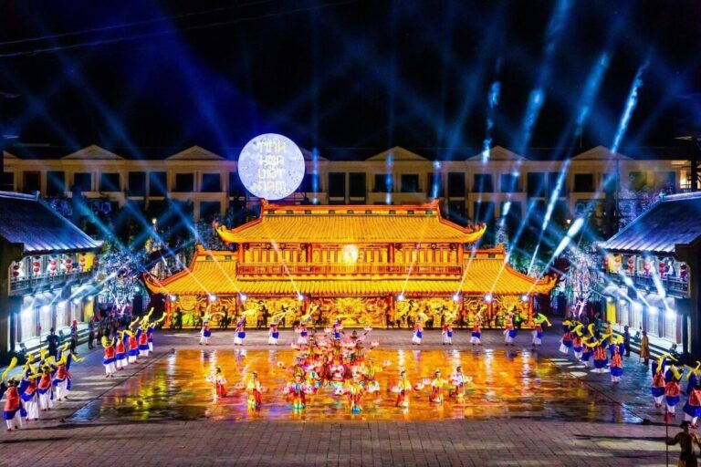 The Quintessence of Vietnam Phu Quoc evening cultural show in Grand World