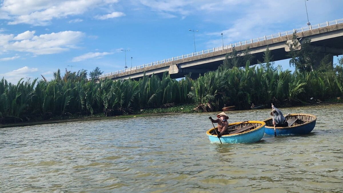 Basket Boats in Vietnam: History, Rides & the Tax Legend
