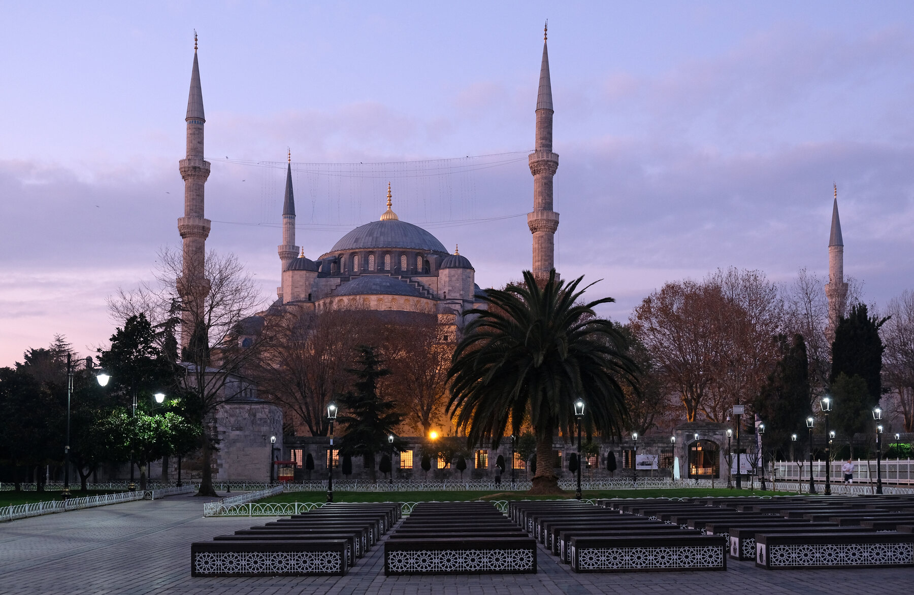 Blue Mosque and its minarets in Sultanahmet, Istanbul